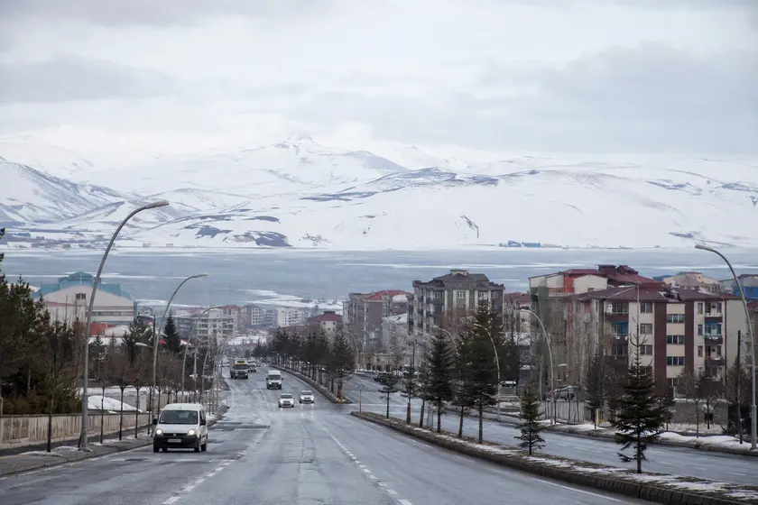 Ardahan Polis Merkezleri – Adres, Konum ve Yol Tarifi Ardahan polis merkezleri adres, konum ve yol tarifi rehberi için şehir merkezi ulaşım görünümü