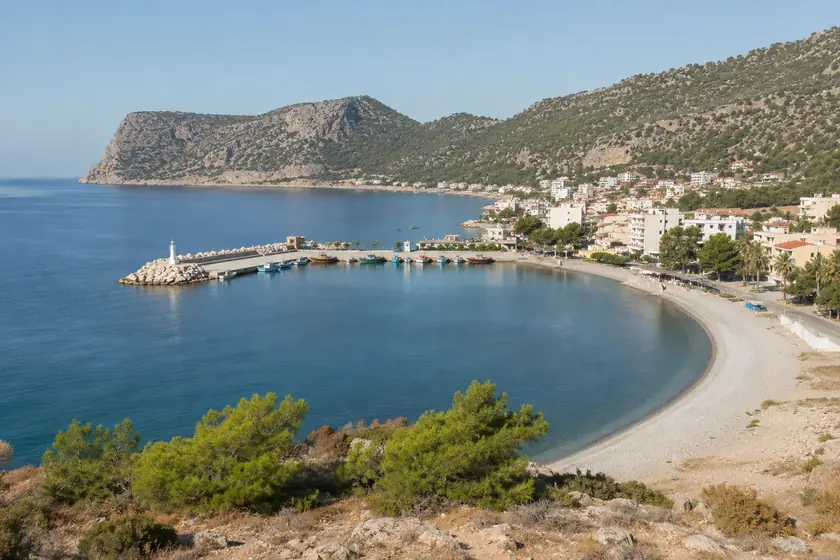 Aydıncık Polis Merkezi Amirliği ulaşım rehberi için Aydıncık koyu ve limanı