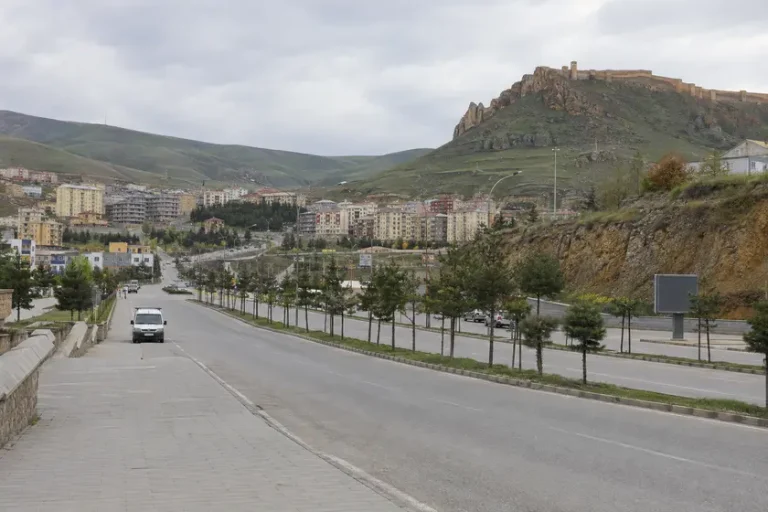 Bayburt polis merkezleri adres telefon ve yol tarifi rehberi