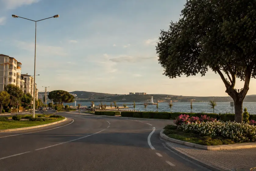 Çanakkale polis merkezleri adres, konum ve yol tarifi rehberi için şehir merkezi ulaşım görünümü