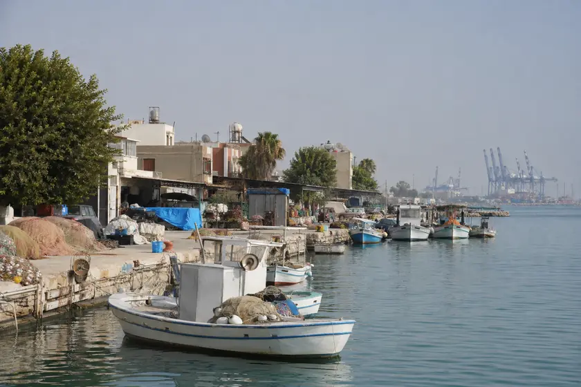 Karaduvar Karakolu Ulaşım Rehberi – Akdeniz Mersin Karaduvar Karakolu ulaşım rehberi için Mersin Karaduvar balıkçı barınağı