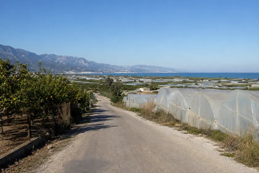 Kazanlı Karakolu ulaşım rehberi için Mersin Kazanlı seraları ve kıyı ovası