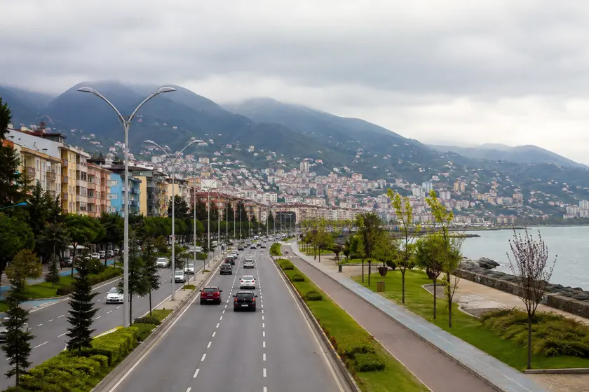 Trabzon polis merkezleri adres, konum ve yol tarifi rehberi i&ccedil;in şehir merkezi ulaşım g&ouml;r&uuml;n&uuml;m&uuml;