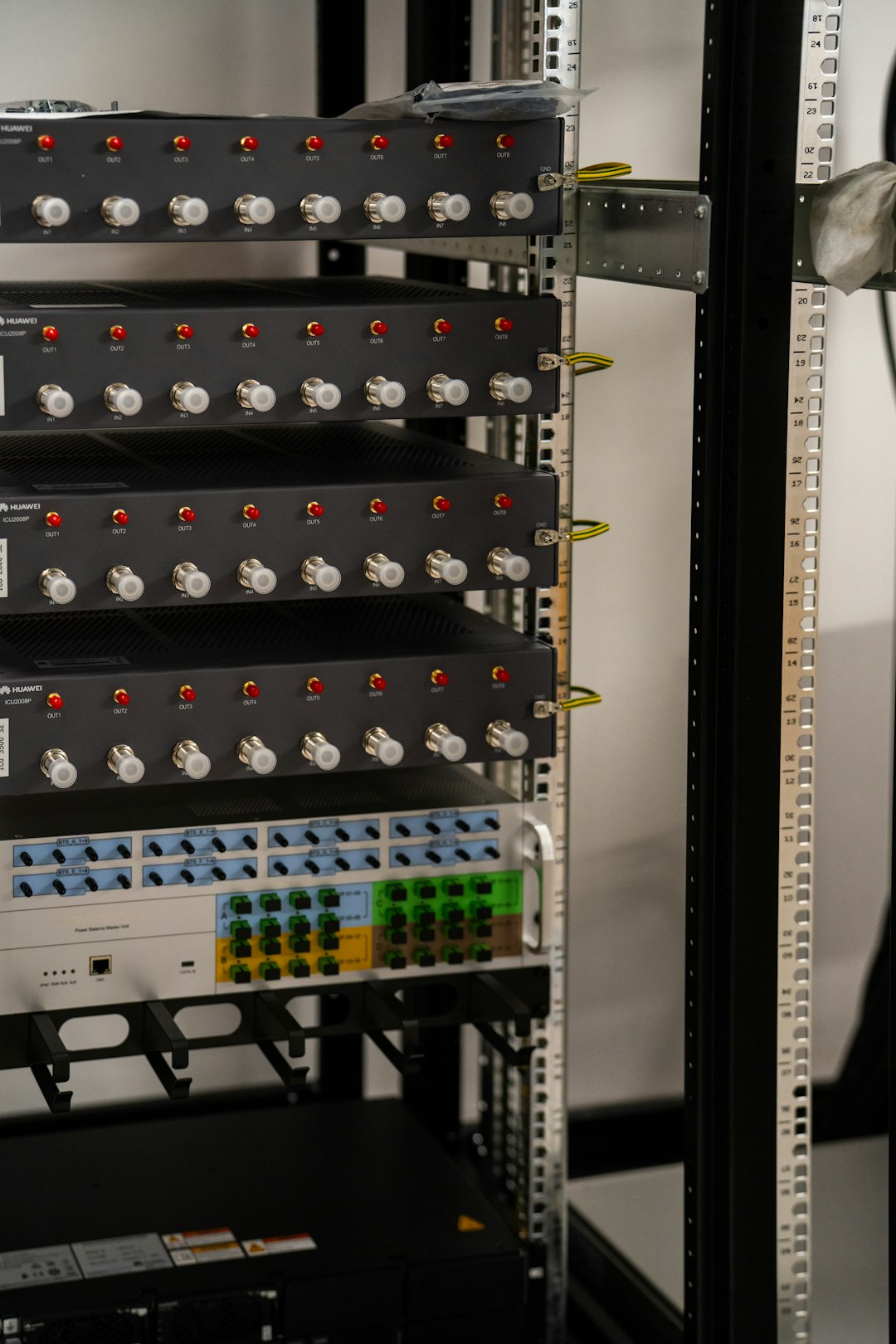 Cross-border personal data transfer from Turkey under KVKK Article 9 and standard contracts