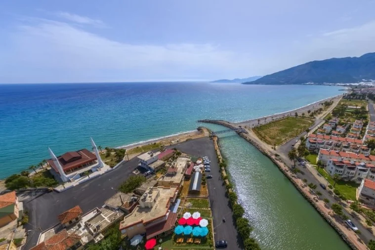 Bozyazı’dan Anamur Adliyesine Yol Tarifi – Bozyazı Sahili Bozyazı’dan Anamur Adliyesine yolculuk için Bozyazı kıyı yerleşimi